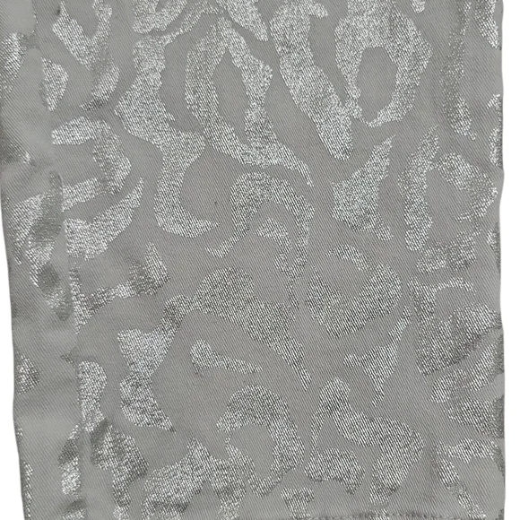 Chico's Platinum Denim Leopard Print Metallic Crop Jeans Size 3 (38) Silver - Picture 3 of 14